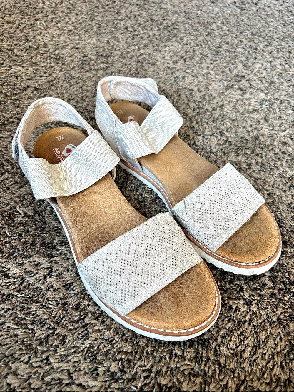 Skechers Women's BOBS Desert Kiss strappy sandals size 7